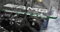 Stolik z silnika Mercedes V8 AMG E55 Brabus od SimonT Studio™ + LOGO