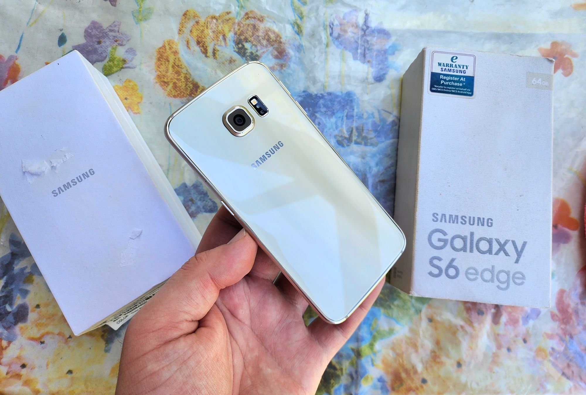 Samsung S6 Edge Gold Platinum.3/64Gb.4G/LTE.Super AMOLED,2560х1440.