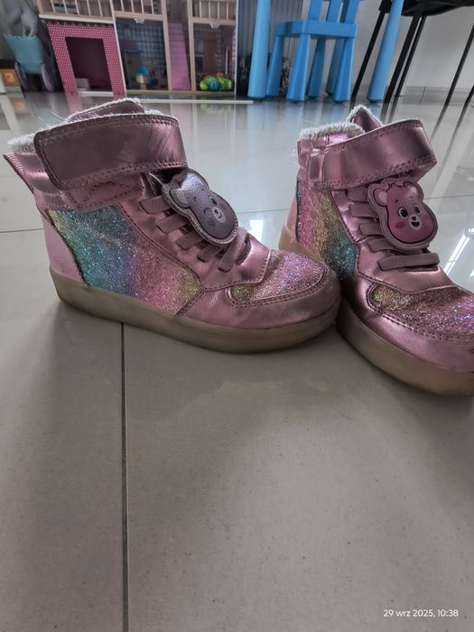 Buty hm 30 świecące