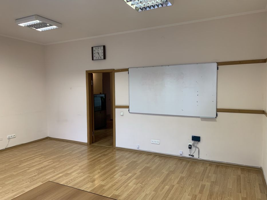 Аренда офиса (141м2) ул. Якира (Деревлянская), Юрия Ильенко