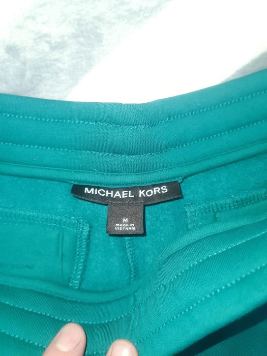 Продам оригінальні шорти Michael kors