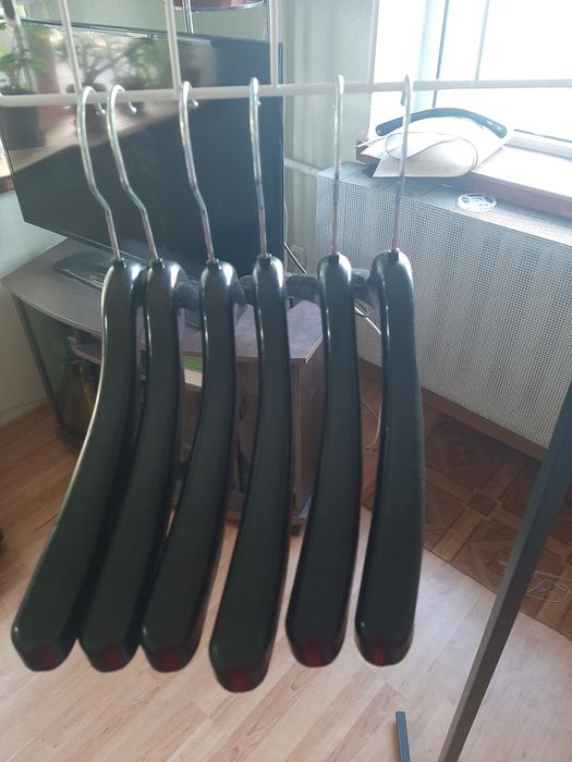 Продам Нові широкі плечики вішачки [вішалки,тремпеля)