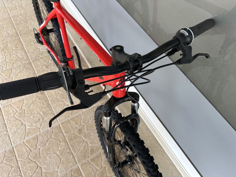 Bicicleta de montanha - nova