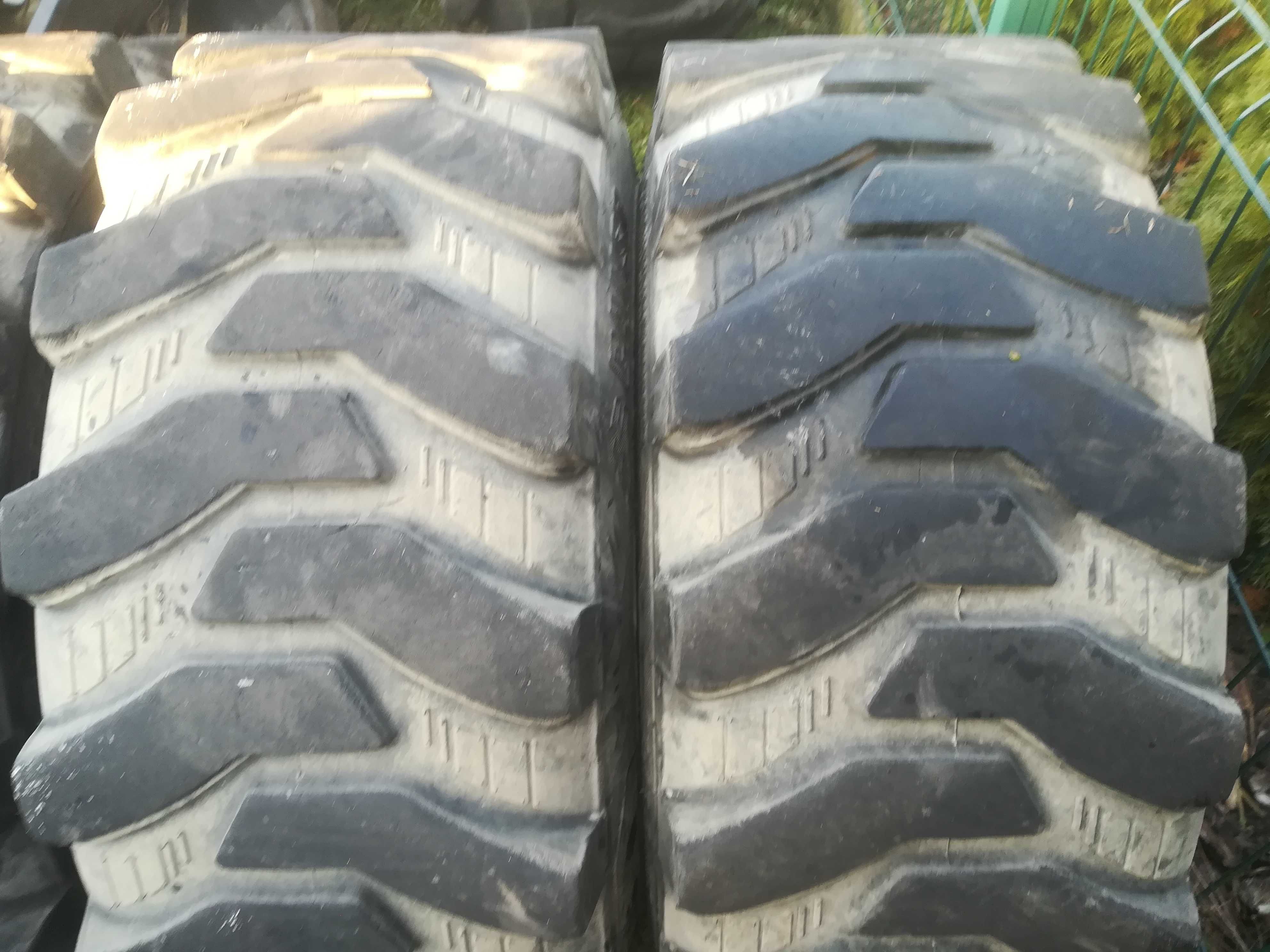 12-16.5 bobcat Camso solideal bkt 12r16.5