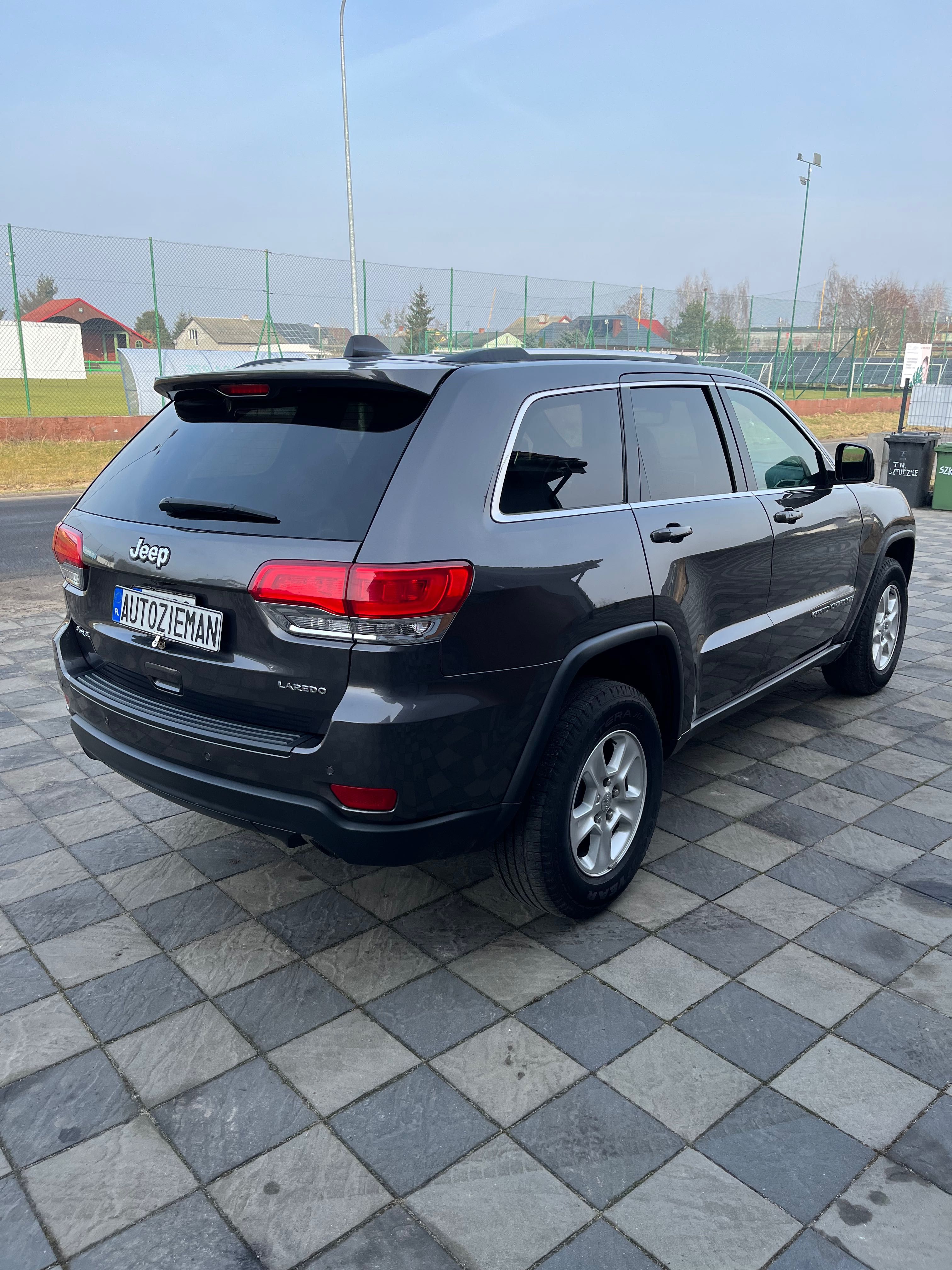 Jeep Grand Cherokee 2017 rok ,3,6 benzyna,sprowadzony zarejestrowany .