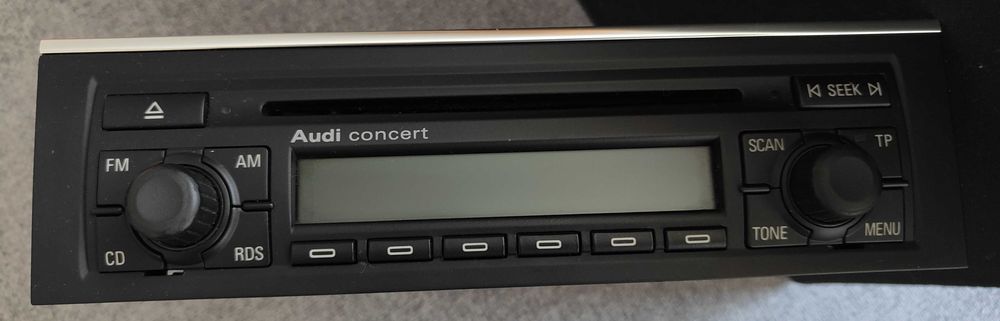 Fabryczne radio CONCERT do Audi A4 - 1 DIN