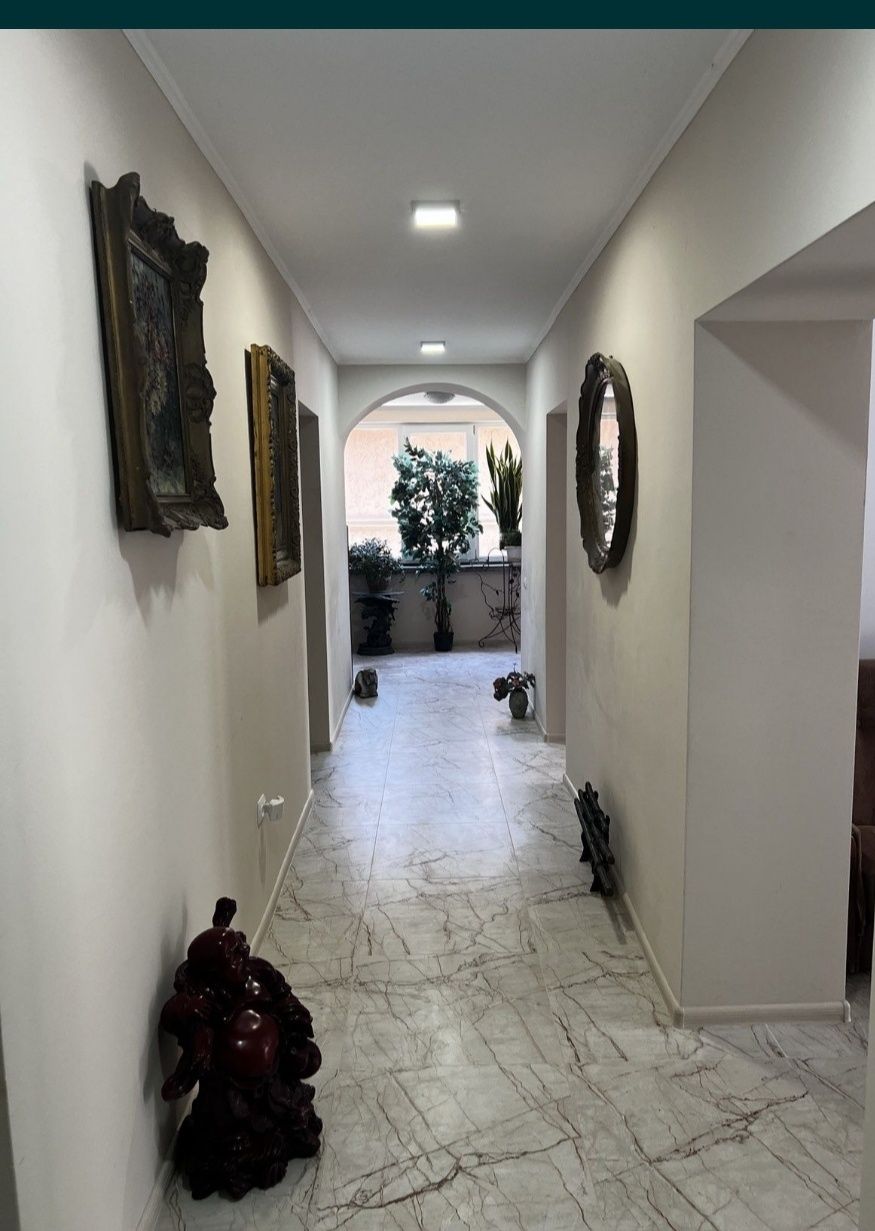 Продається будинок в Берегово