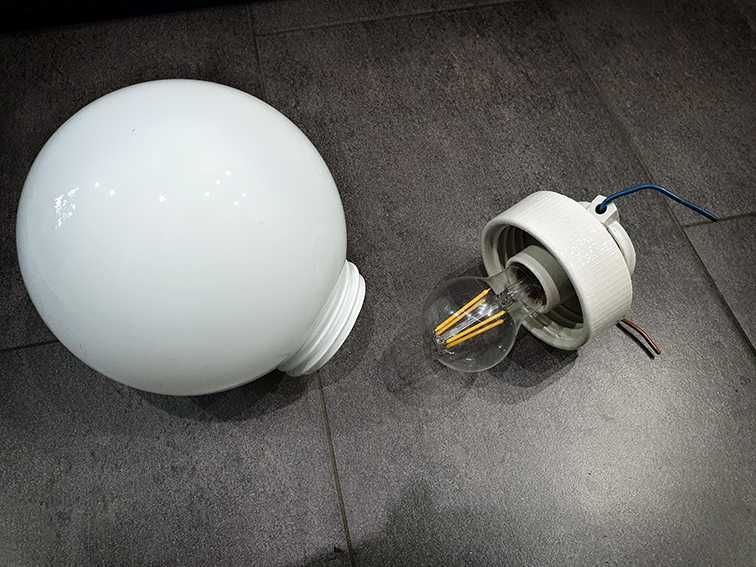 Lampa wisząca porcelanowa  lata 70