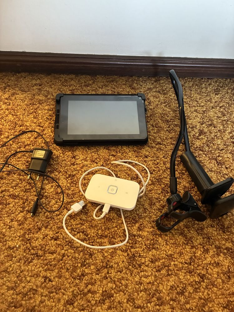 Computador + monitor 19’ + lote de aparelhos