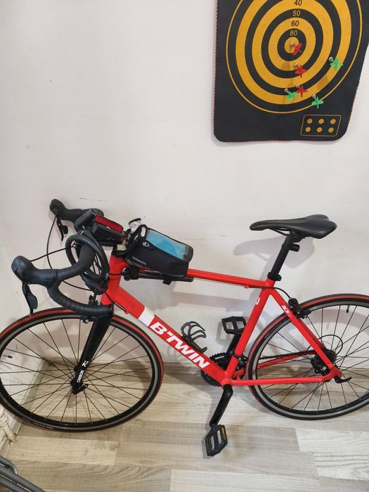 Велосипед Btwin triban с карбоновой вилкой