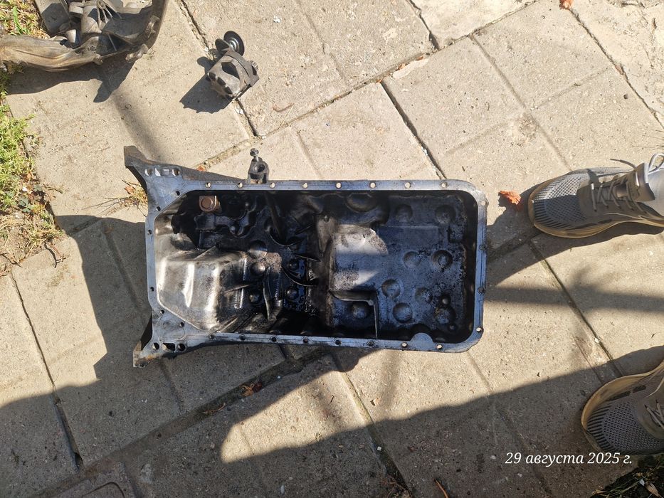 Піддон двигуна масляний Mercedes 2,2 CDI (W203)