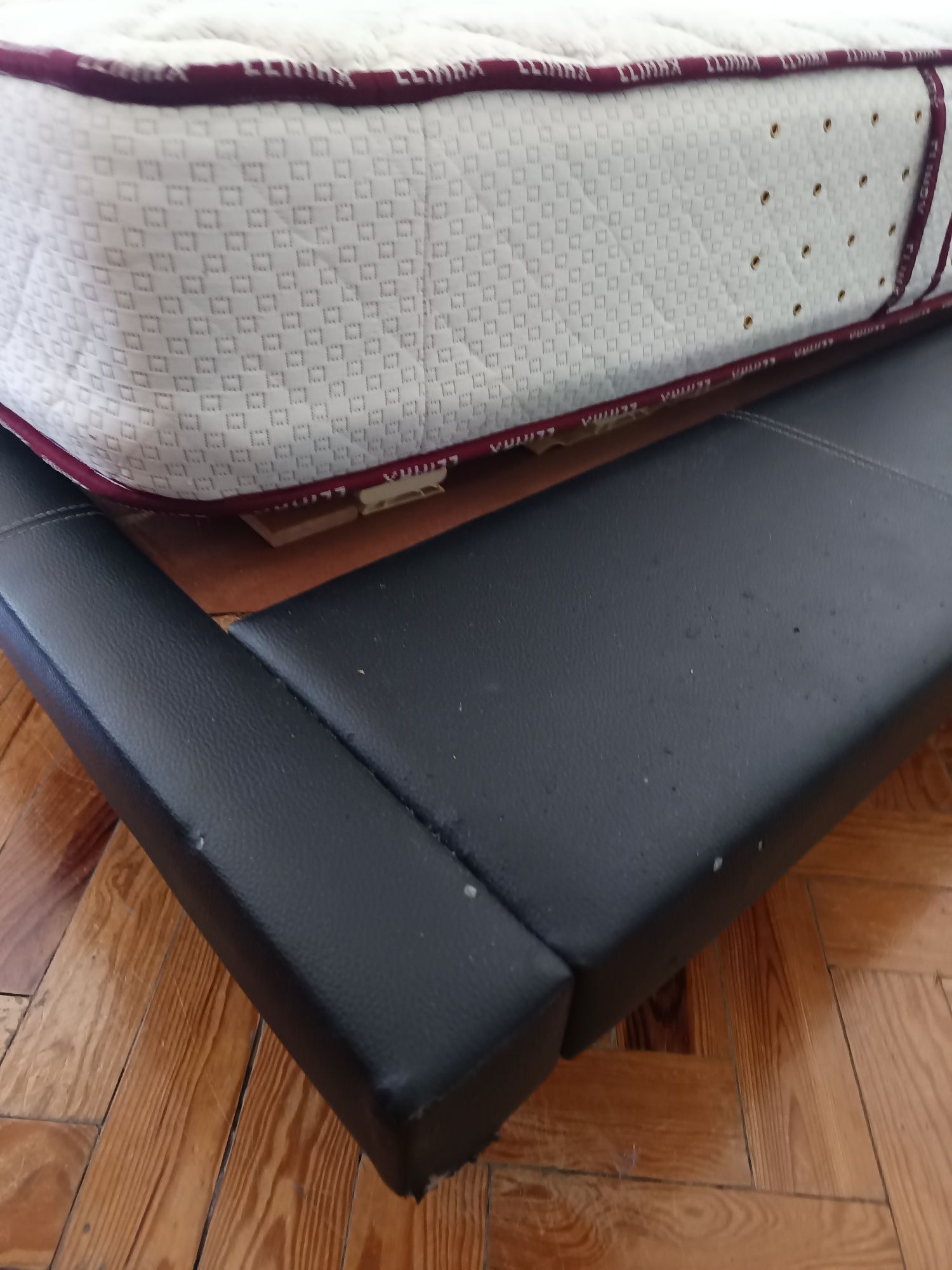 Cama com colchão 200/155