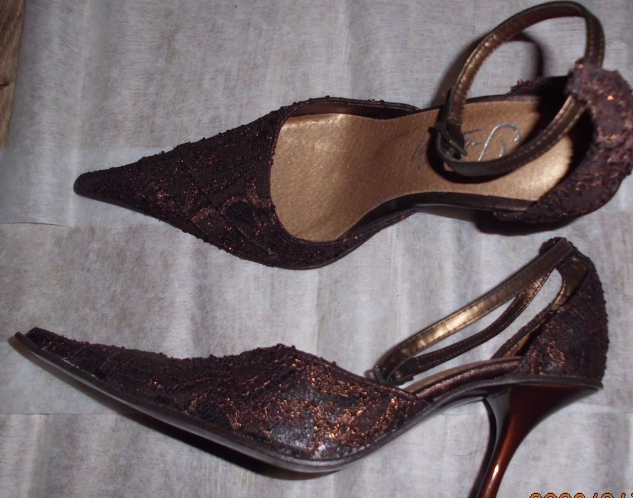 szpilki powystawowe rozmiar 35 super  stan jak na zdjęciach okazja