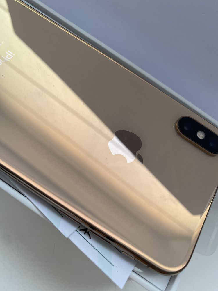 iphone XS GOLD , novo, desbloqueado, bateria com qualidade