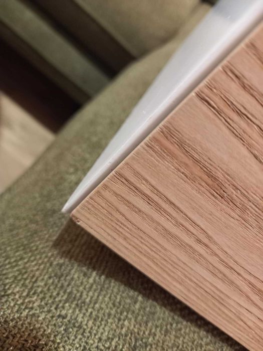 konsola SKLUM biało-drewniana