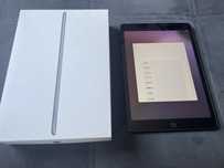 iPad 9 th generation 64 GB space gray