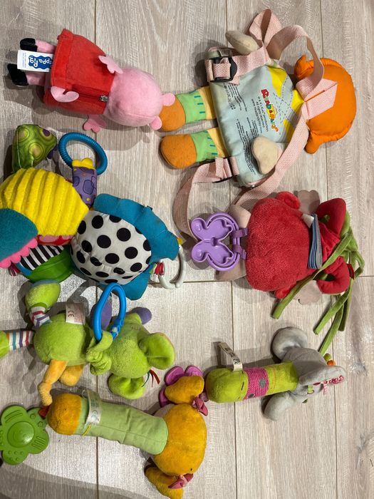 Zabawki niemowlęce zawieszki