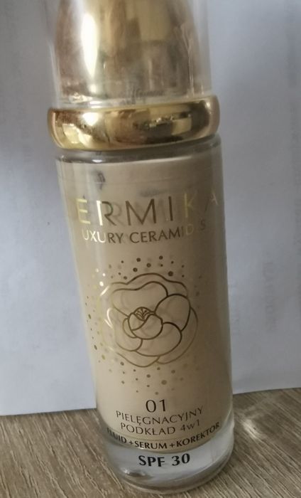 Podkład Dermika luxury ceramides 01