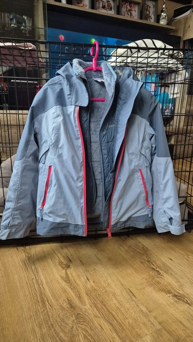 Kurtka zimowa narciarska , bardzo dobry stan ,140 cm