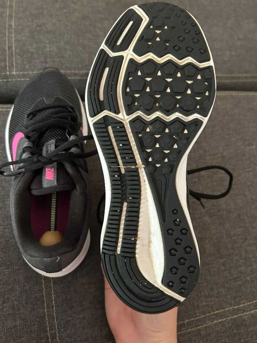 Кросівки Nike розмір 40
