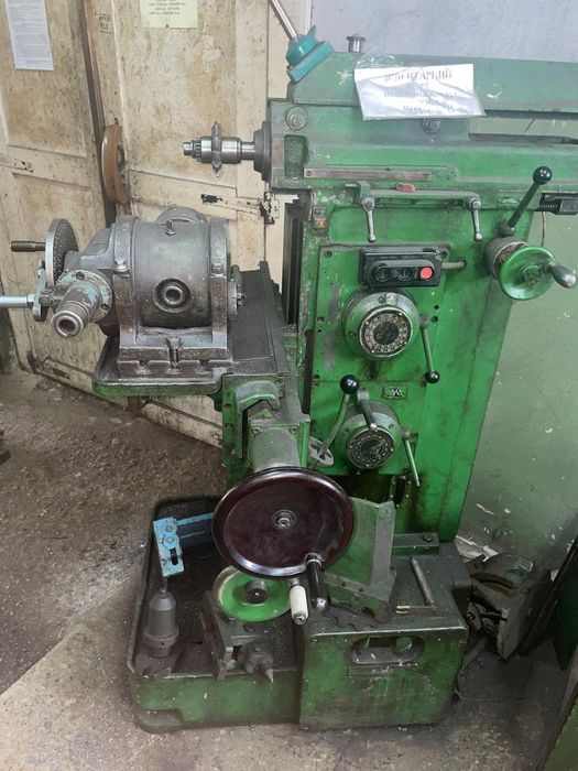 Фрезерні інструментальні верстати: 6720ВФ2; 676П;  6М76П