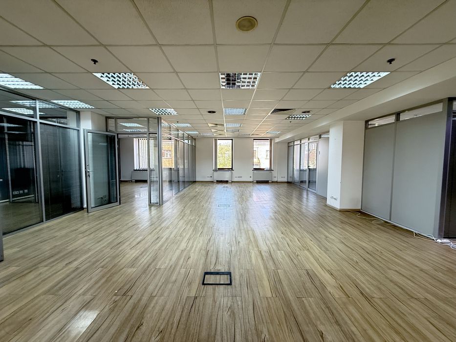 Здам Без%‼️Офіс з ремонтом.ул.Б.Хмельницького,Золоті Ворота,Театральна