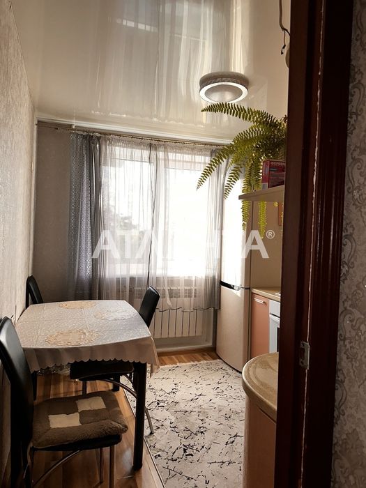 2 комн квартира с ремонтом Ленпоселок Магистральная