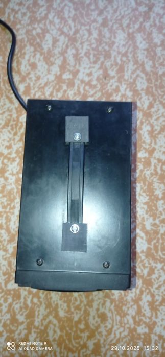 Стабилизатор напряжения Uniel rs1/2000 релейного типа компактный