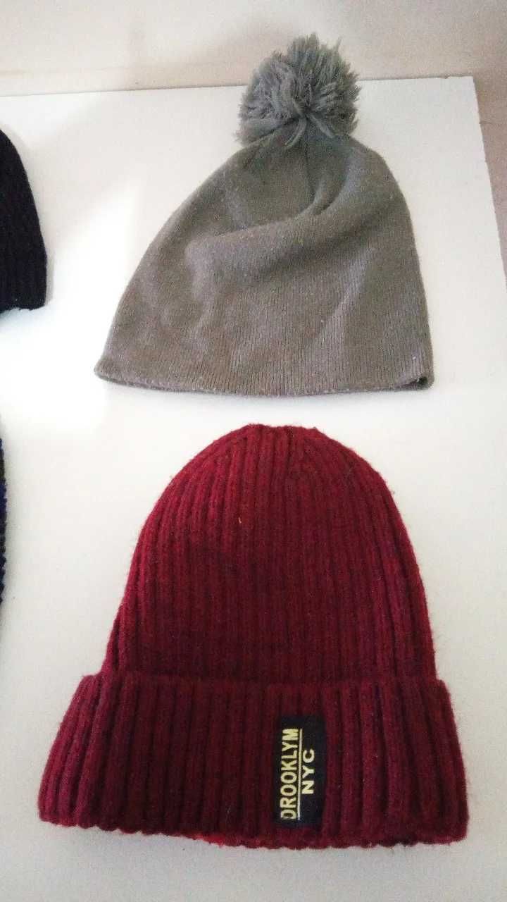 Gorros de várias cores