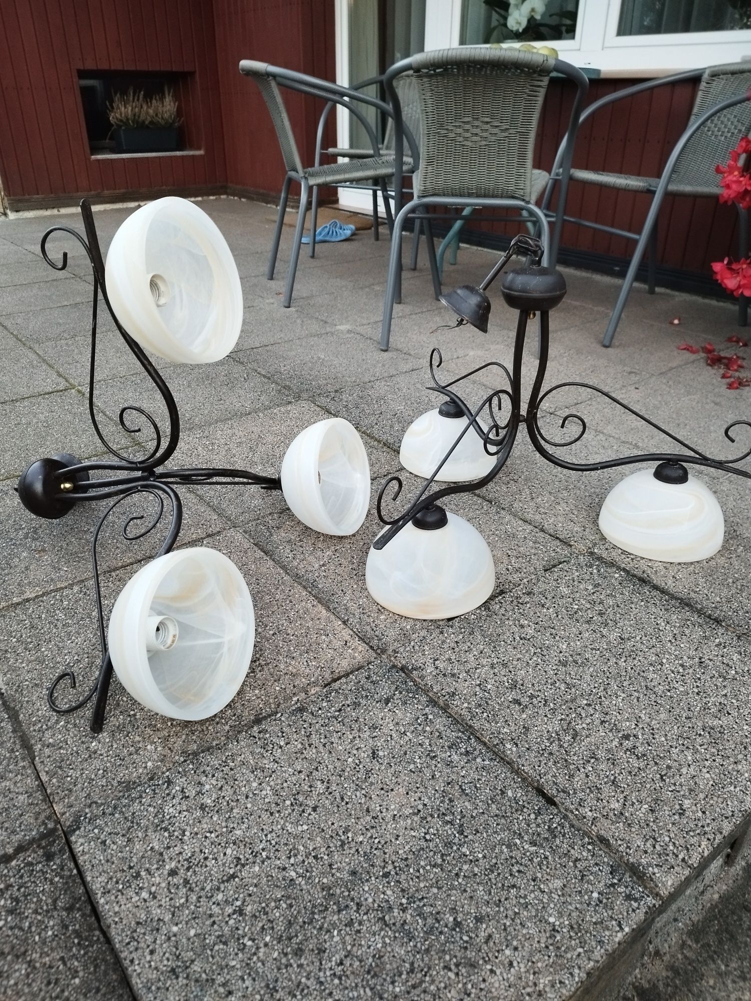 Lampy wiszące do salonu