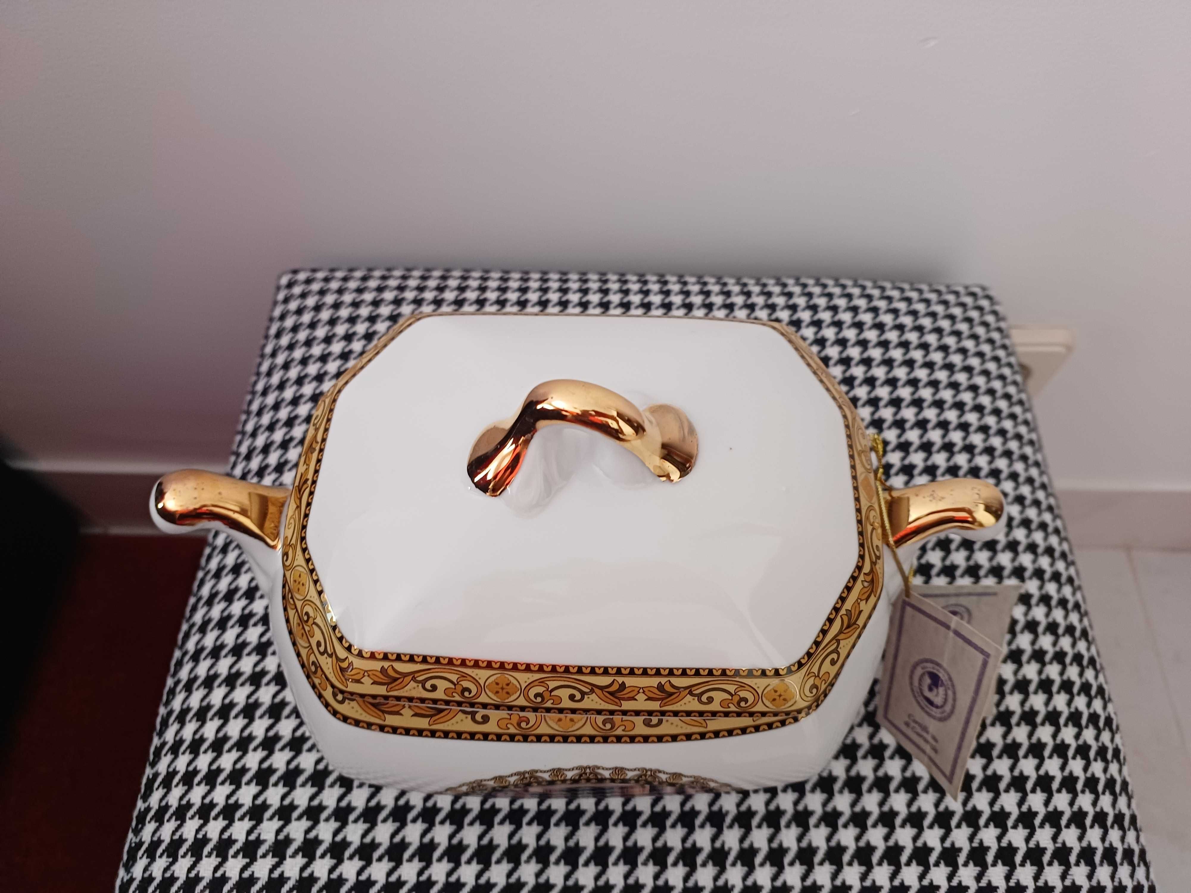 Terrina de Porcelana Belle Epoque