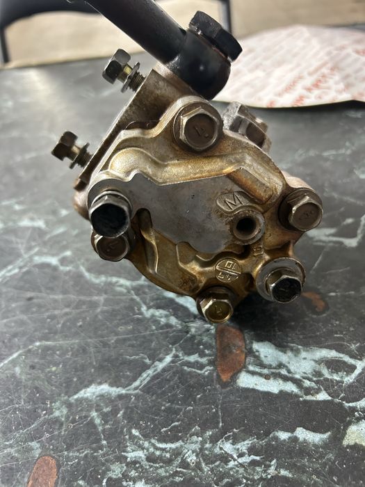 Bomba direçao assistida nissan d22