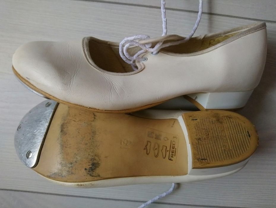 Дитячі білі туфлі степовки для танців 27 і 31 розмір