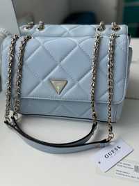 Блакитна оригінальна сумка Guess Cessily medium