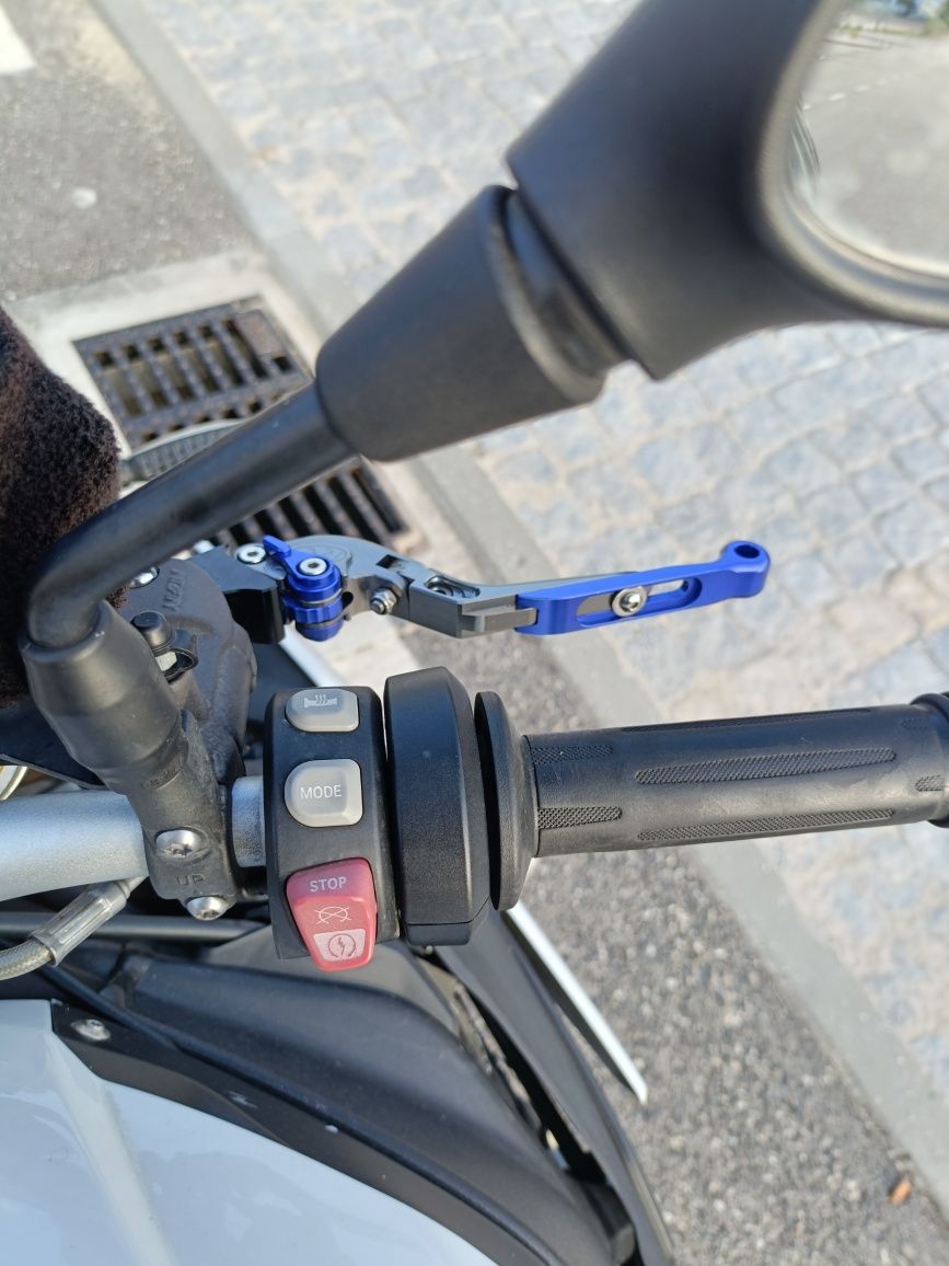 BMW S1000R Tricolor
