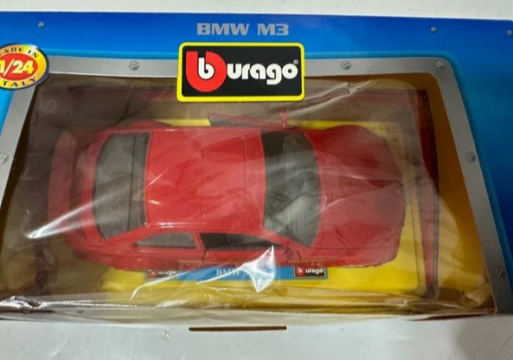 Bmw m3 bburago escala 1/24