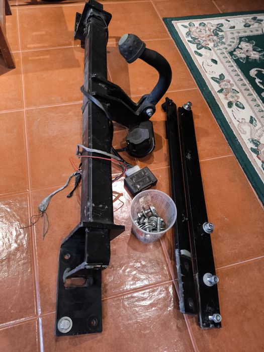 RESERVADO Engate de reboque Mercedes c220