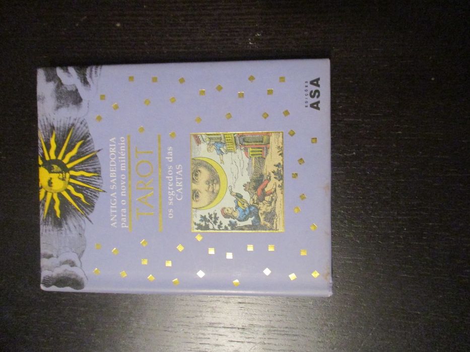 Livros e cartas TAROT e outros