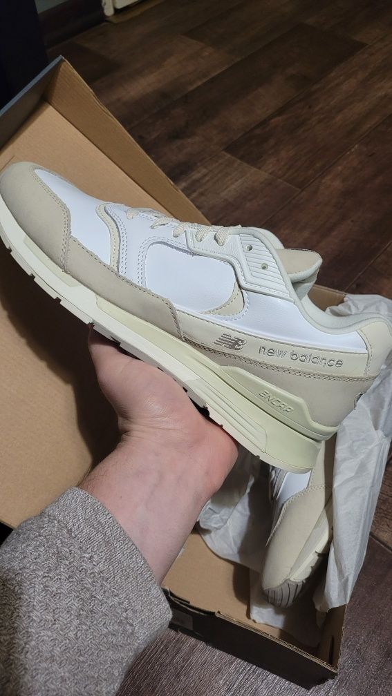 Białe  NewBalance