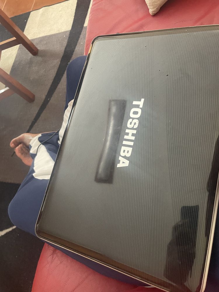 Computador Toshiba
