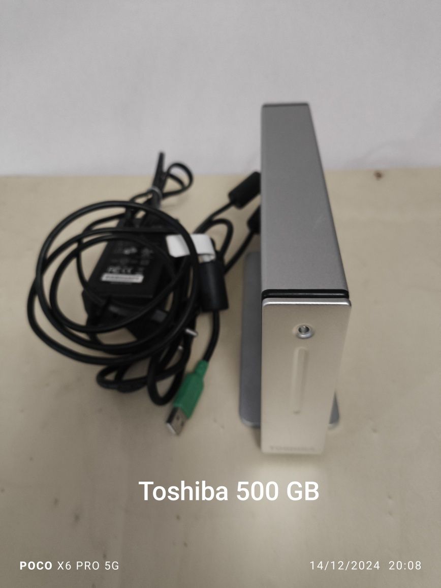 Discos externos e caixas para discos externos