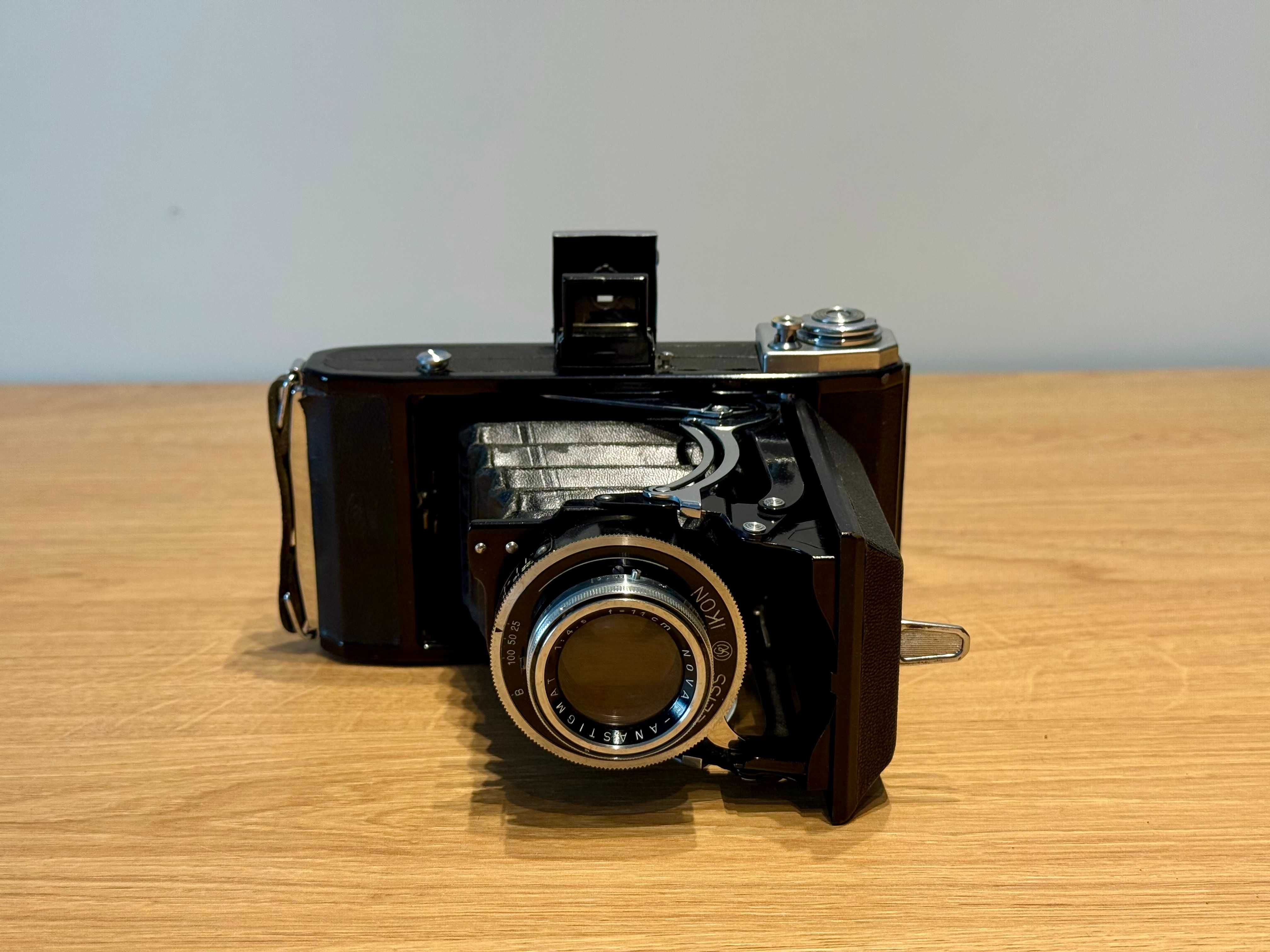 Aparat kolekcjonerski Zeiss Ikon Novar Anastigmat