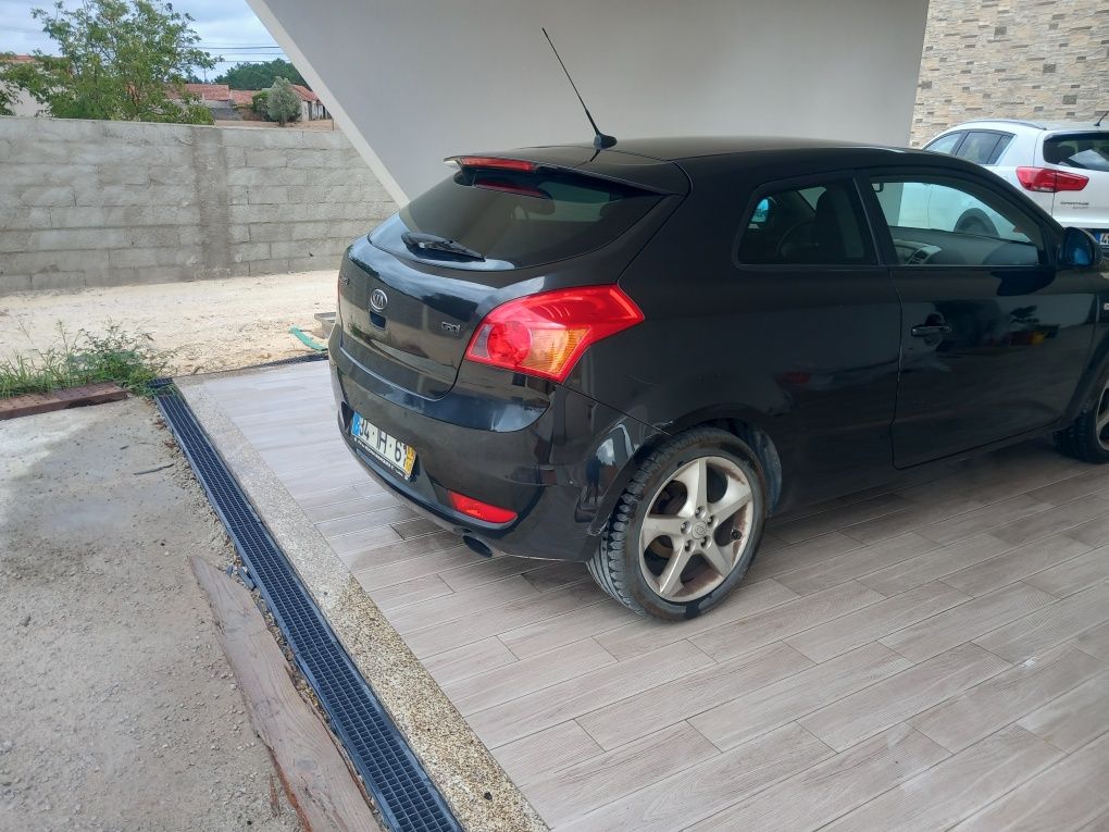 Kia Cee’d 1.6 CRDi 115cv  / 3p