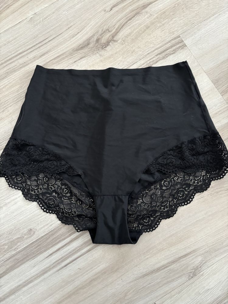 H&M czarne wysokie modelujace majtki 40L