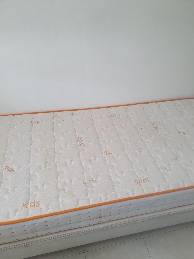 Cama de solteiro