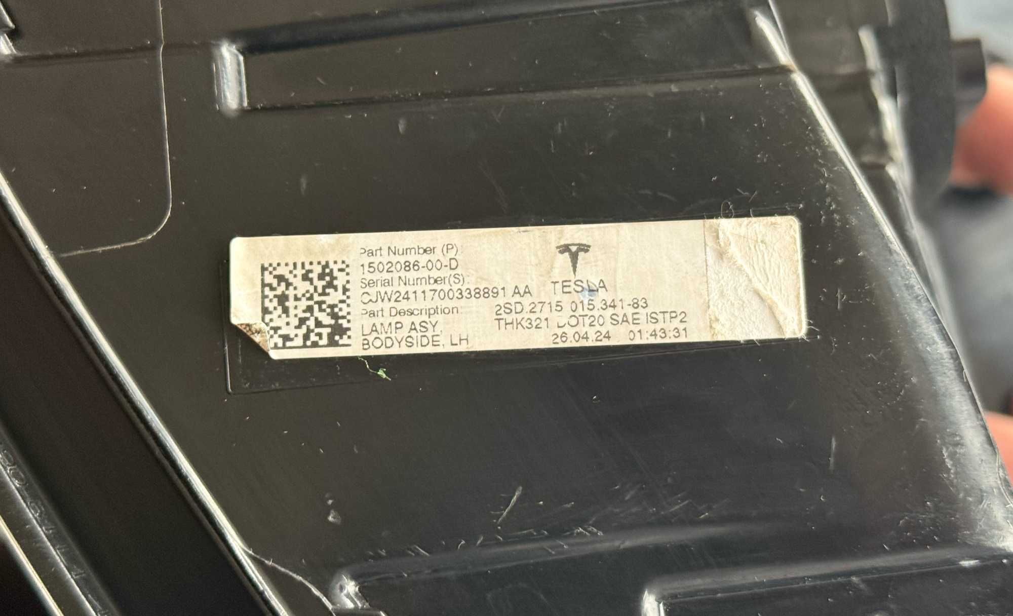 Tesla Model 3 Y задні фари стопи комплект нові оригінал Європа ліхтарі