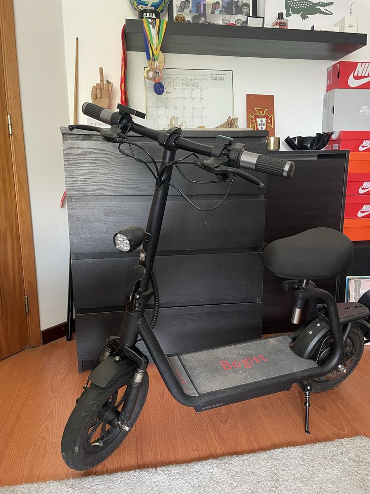 Trotinete elétrica bogist m5 pro AVARIADA