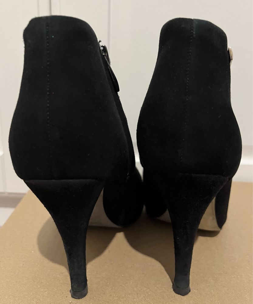 Czarne botki Prima Moda