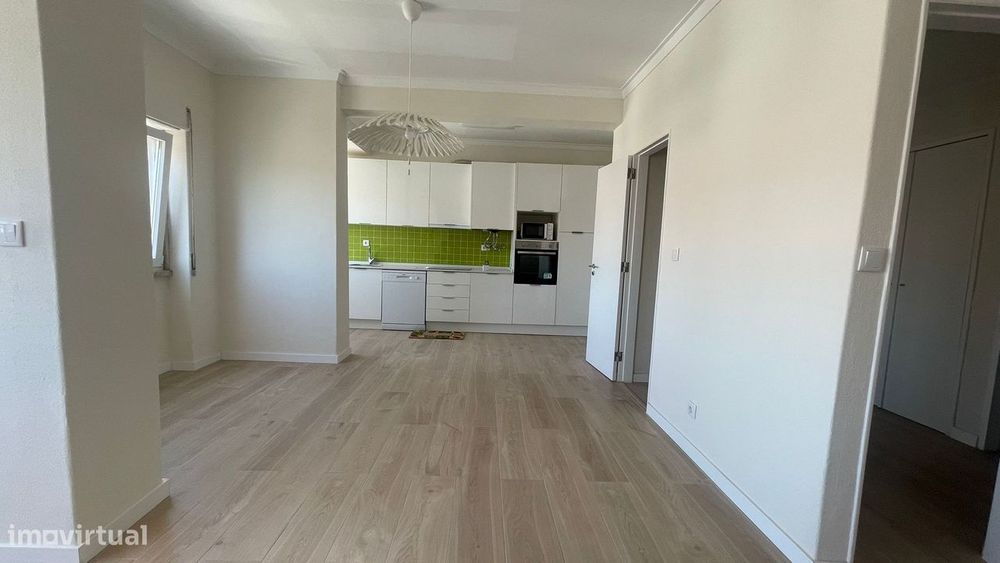 T3 Remodelado para Arrendamento – Monte Abraão