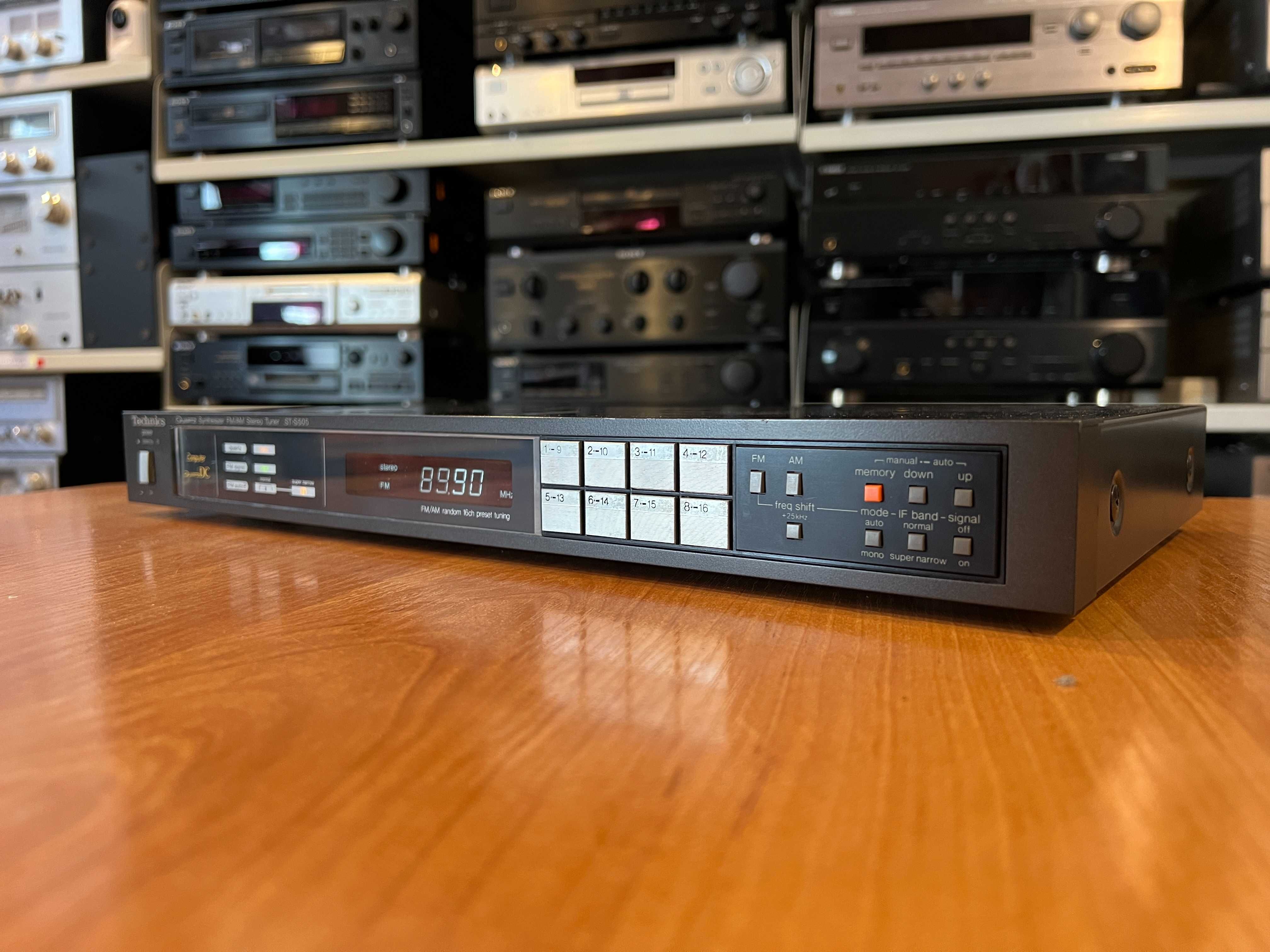 Tuner Technics ST-S505 Stereo Audio Room